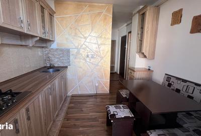 Apartament cu 3 camere decomandat în Micălaca