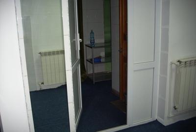 Spațiu comercial, de 18 mp, în Roman - 1
