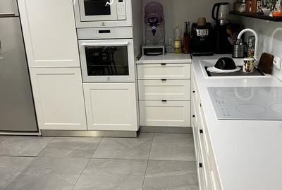 Casă cu 4 camere în Central - 1