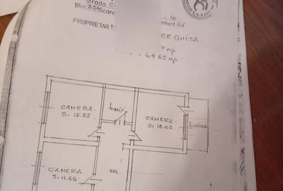 Apartament cu 3 camere decomandat în Obor
