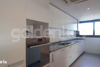 Apartament cu 4 camere în Aviatorilor
