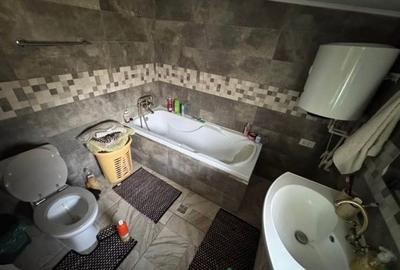 Casă cu 4 camere cu Teren 1000 Mp în Ileana