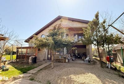 Casă cu 7 camere cu Teren 1592 Mp în Periș