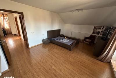 Casă cu 4 camere cu Teren 1000 Mp în Central