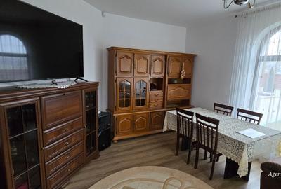 Casă cu 7 camere cu Teren 1100 Mp în Central - 3