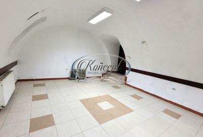 Spațiu comercial, de 100 mp, în Central - 3