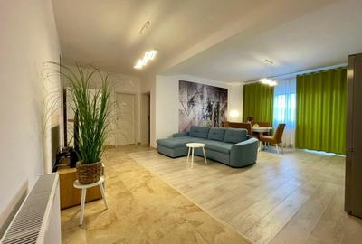 Apartament cu 2 camere decomandat, mobilat în Central