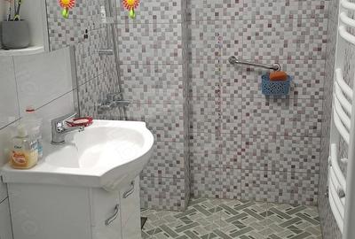 Apartament cu 2 camere decomandat în Sebastian - 2