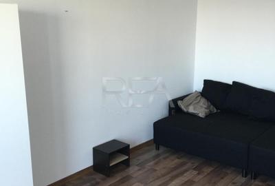 Apartament cu 3 camere decomandat, mobilat în Apărătorii Patriei