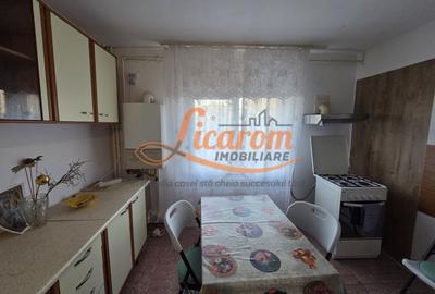 Apartament cu 3 camere decomandat, mobilat în Astra