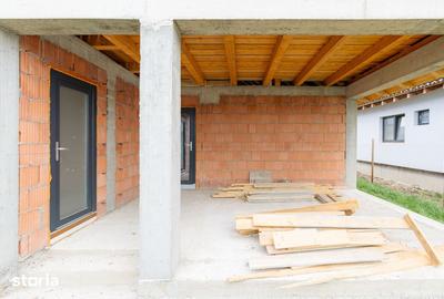 Casă cu 3 camere cu Teren 300 Mp în Sânmartin