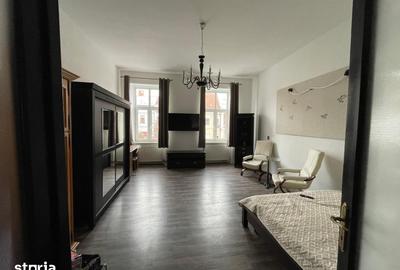 Apartament cu 2 camere semidecomandat, mobilat în Central - 1