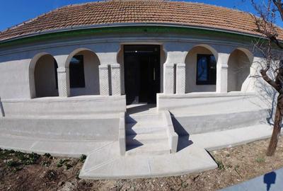 Casă cu 4 camere cu Teren 1770 Mp în Ciorani