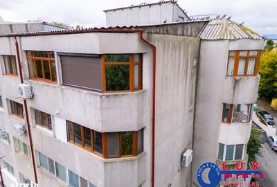 Apartament cu 3 camere decomandat în Babadag - 2