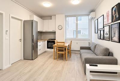 Apartament cu 3 camere semidecomandat, mobilat în Giroc