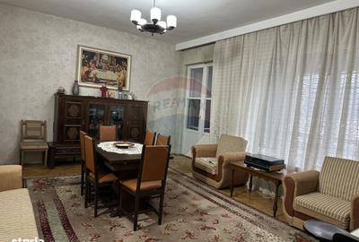 Apartament cu 4 camere, mobilat în Central - 1
