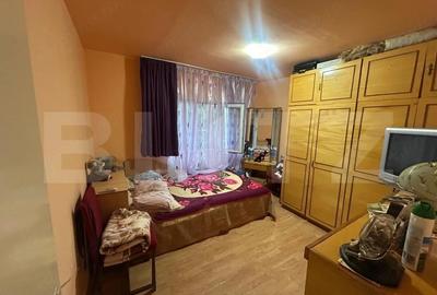 Apartament cu 3 camere decomandat în Micro 11
