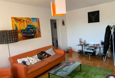 Apartament cu 3 camere în Aleea Carpați - 1