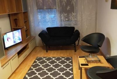 Apartament cu 3 camere decomandat în Olteniței