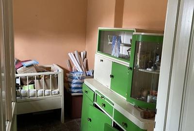 Casă cu 4 camere în Central - 2