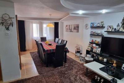 Apartament cu 4 camere decomandat în Ultracentral - 1