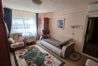 Apartament cu 2 camere în CET - 2