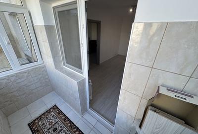 Apartament cu 3 camere semidecomandat în Tomis Nord - 10