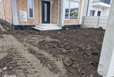 Casă cu 5 camere cu Teren 511 Mp în Tunari - 2