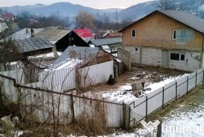 Casă cu 3 camere cu Teren 380 Mp în Central - 3