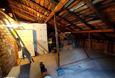 Casă cu 4 camere decomandat cu Teren 890 Mp în Slobozia