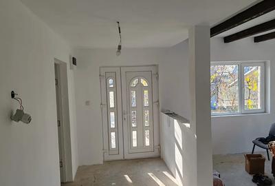 Casă cu 4 camere în Central - 4