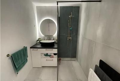 Casă cu 4 camere decomandat în Șura Mare - 2