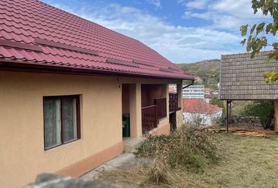 Casă cu 2 camere în Cojocani