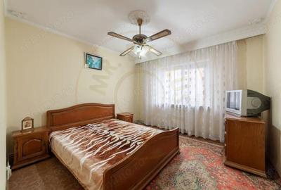 Apartament cu 3 camere decomandat în Central - 10