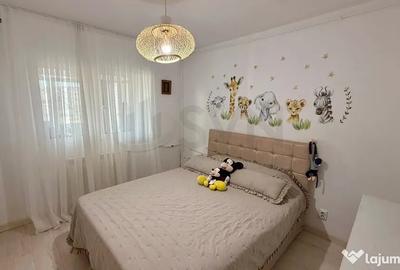 Apartament cu 3 camere decomandat în Unirii