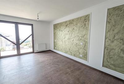 Casă cu 5 camere cu Teren 600 Mp în Bucium - 4