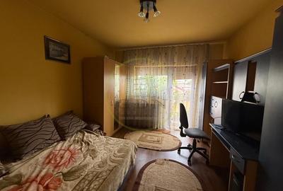Casă individuală cu 5 camere cu Canalizare în Rovine - 9