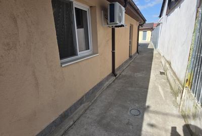 Casă cu 3 camere cu Teren 250 Mp în Central - 2