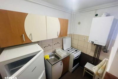 Garsonieră decomandată, mobilată în Astra