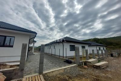 Casă individuală cu 4 camere cu Canalizare în Corunca - 5
