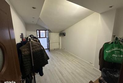 Apartament cu 3 camere decomandat, mobilat în Rovine - 11