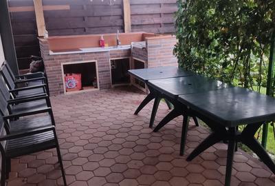 Casă cu 2 camere decomandat cu Teren 450 Mp în Central - 2