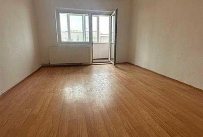 Apartament cu 2 camere decomandat în Scriitorilor