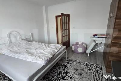 Casă cu 2 camere cu Canalizare în Central