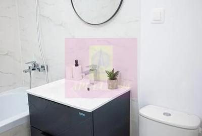 Apartament cu 3 camere semidecomandat în 13 Septembrie