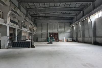 Spațiu industrial, de 1,000 mp, în Depozitelor - 2