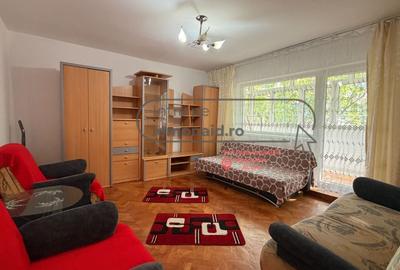 Apartament cu 3 camere decomandat, mobilat în Girocului