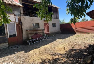 Casă cu 4 camere cu Teren 711 Mp în Borș