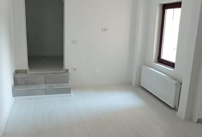 Casă cu 4 camere cu Teren 200 Mp în Gara de Nord - 11
