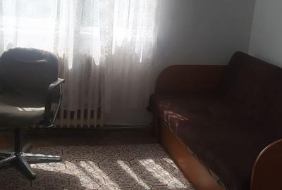 Apartament cu 3 camere decomandat în Carpați 1 - 2